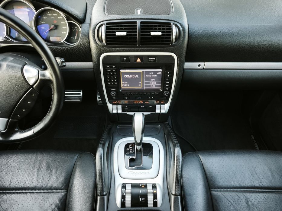 Porsche Cayenne — fotografia 9