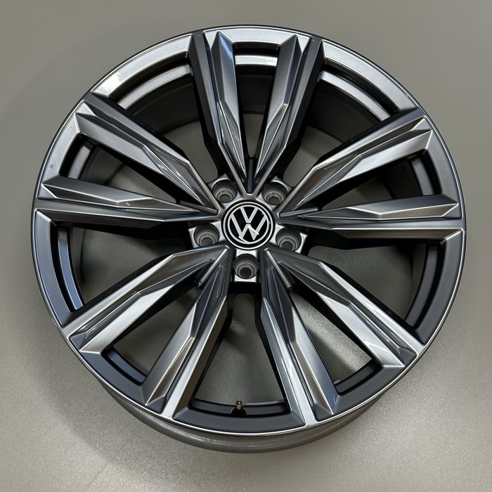 Оригінальний диск Volkswagen Tiguan 1шт 5х112 R20. 5NA601025H