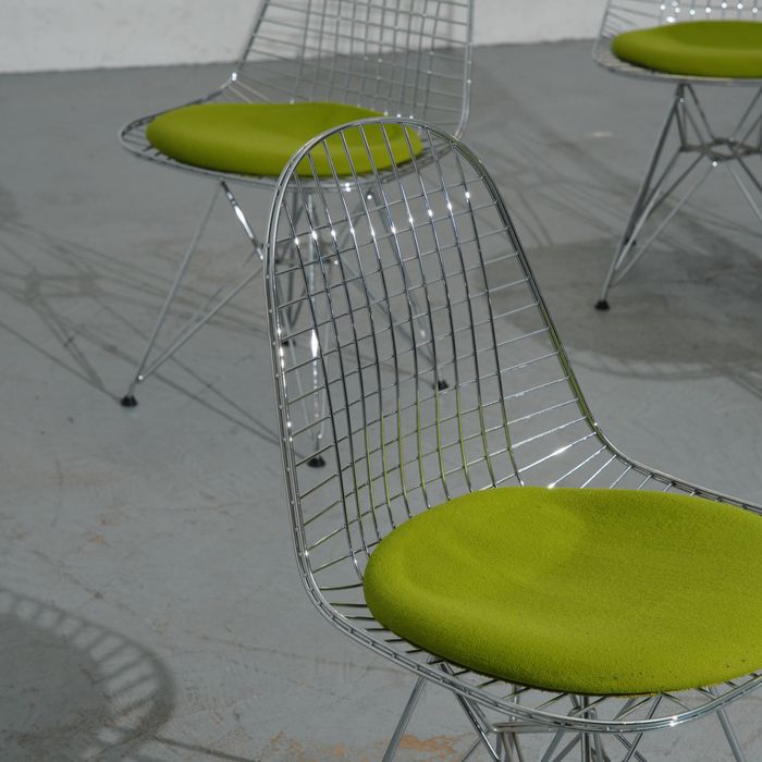 cadeiras estilo DKR Herman Miller Eames