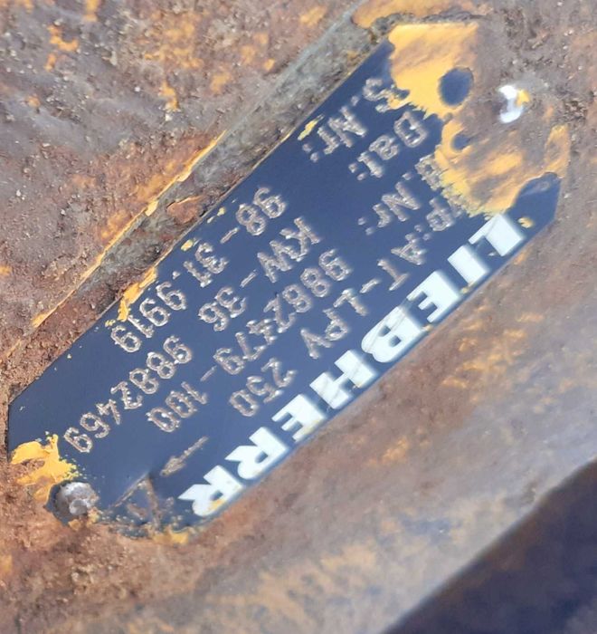 Koparka Liebherr 974 pompa hydrauliczna AT - LPV 250