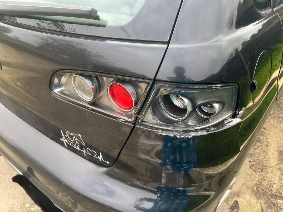 SEAT Ibiza 6L 1.4 (Kit Cupra)
Conta com 282 mil km.