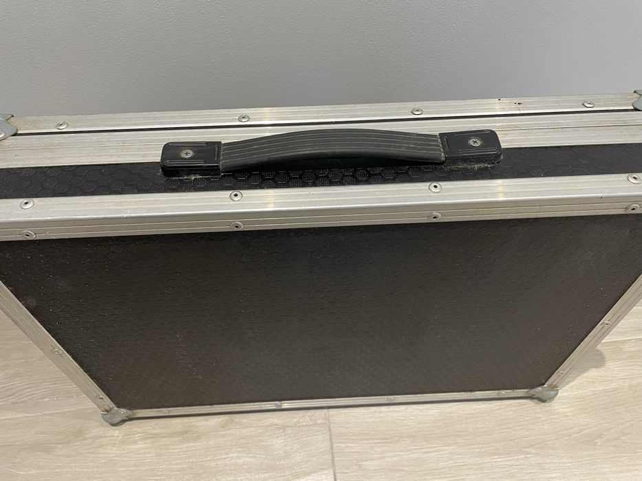 Pedaleira Boss GT 10 + Estojo Rígido