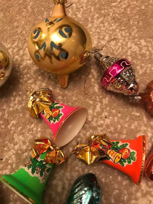 Продам елочные игрушки одним лотом.