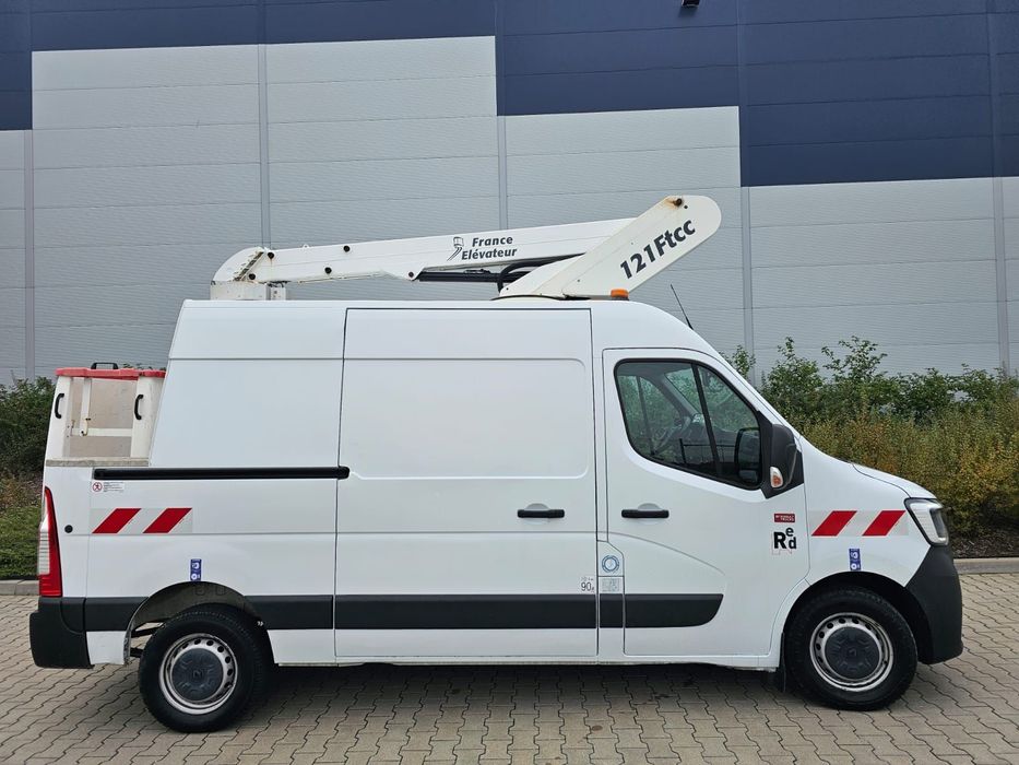 Renault Master  UDT ! Podnośnik Koszowy/Zwyżka , 12M !  Niski Przebieg Fvat 23% ŁADNY