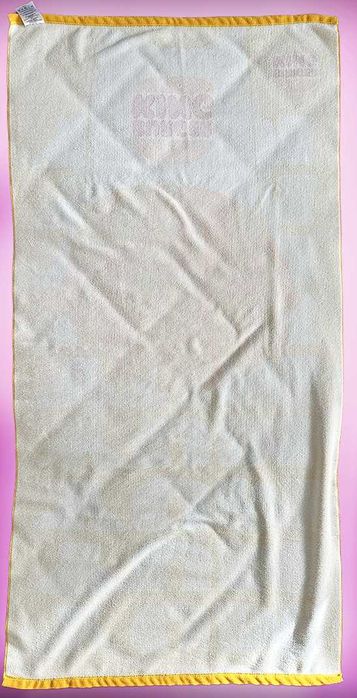 Toalha de Praia / Piscina “Yum”, Nova / Rara