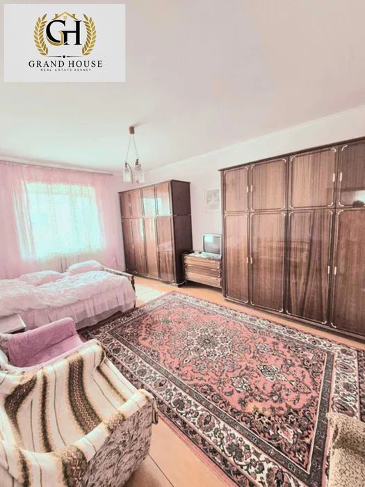 Продам добротний та міцний будинок в місті Бобринець.