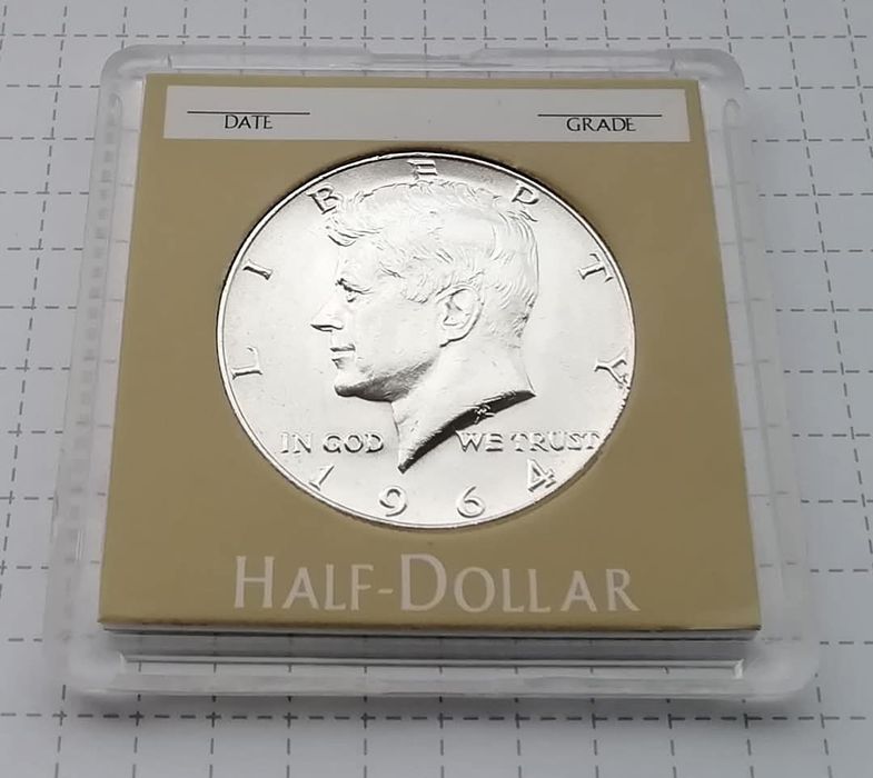 США 1/2 долара 1964р. Кеннеді Півдолара. СРІБЛО. СЕРТИФІКАТ! 900 Проба