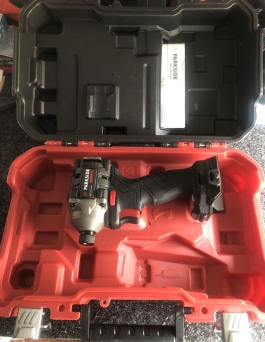 Aparafusafora de impacto 20v nova na caixa