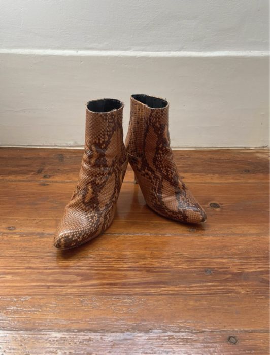 Botim/bota castanha Zara