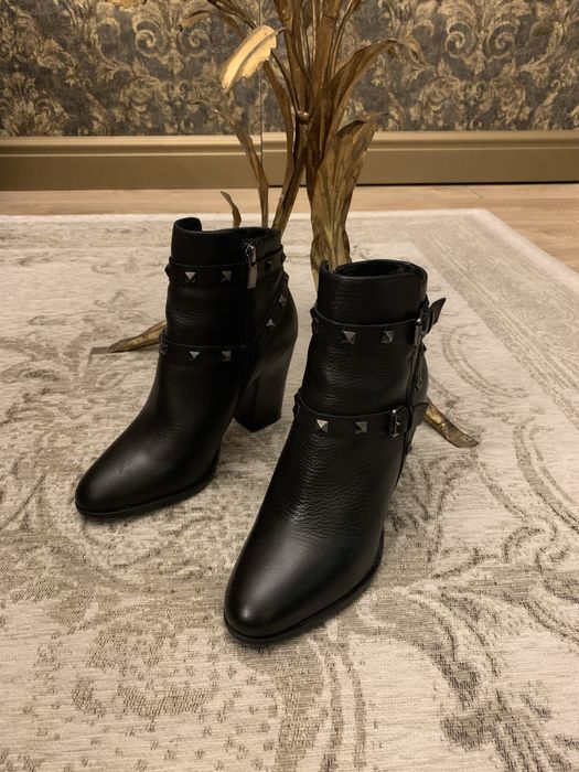 Bruno Premi skórzane botki na obcasie włoskie z ćwiekami ćwieki skóra