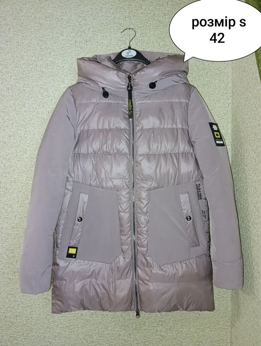 Зимова куртка жіноча