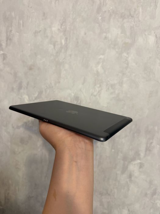 Продам Apple iPad 9, 256GB, версія Wi-Fi.