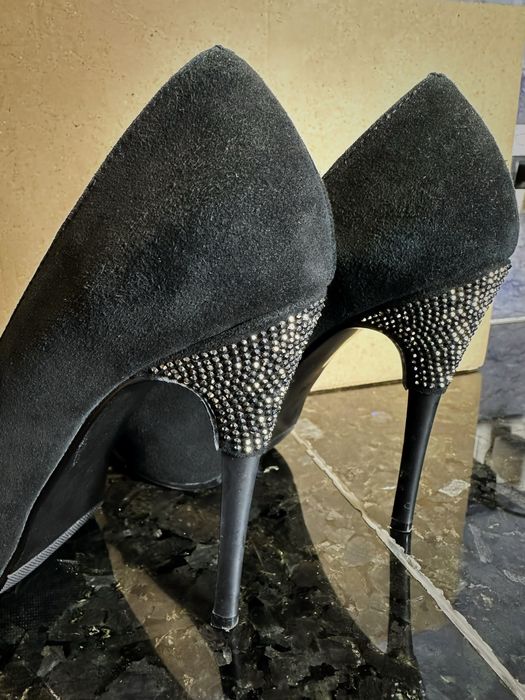 Замшеві туфлі 36 розмір