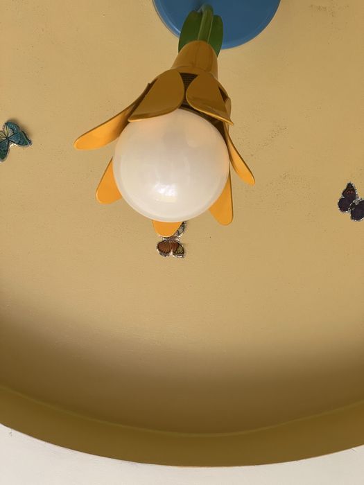 Світильник у дитячу квіточки