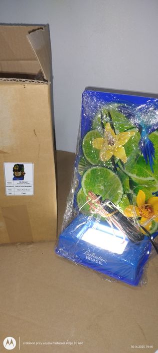 Podświetlana gablota na butelkę - nowa