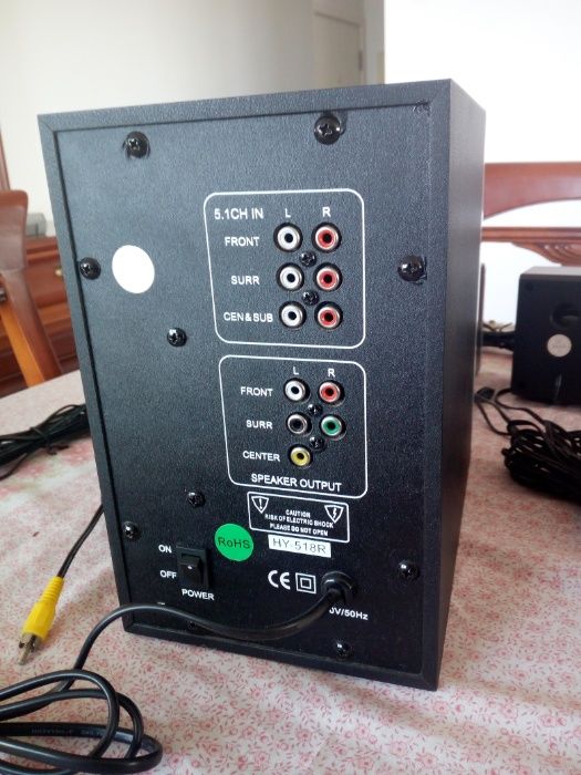 Colunas de som 5.1 c/comando