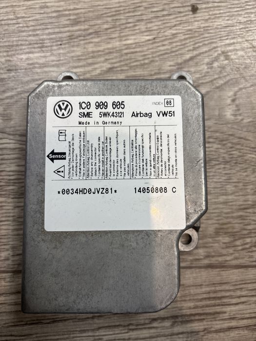 Блок керування подушками безпеки Skoda Octavia Tour