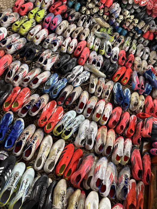 Опт футбольні бутси вживані adidas оптом nike elite