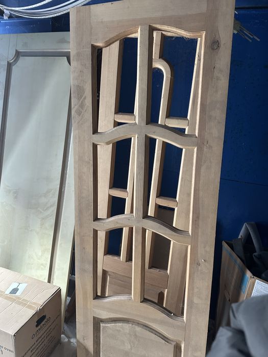 Деревʼяні двері розпродаж