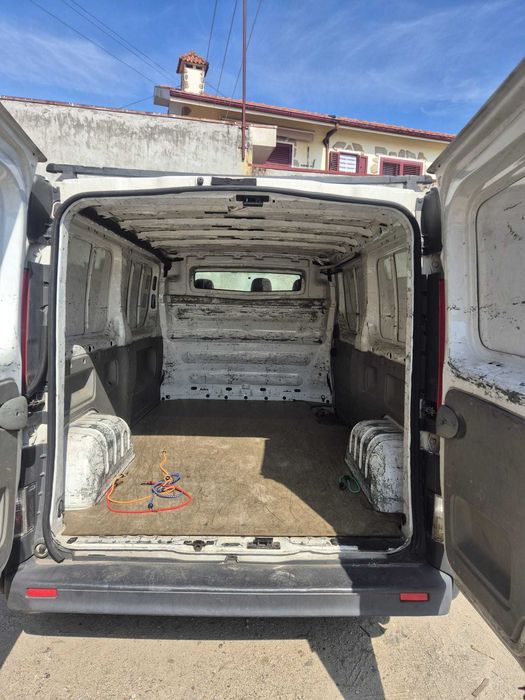 Carrinha Renault Trafic485623975673876483