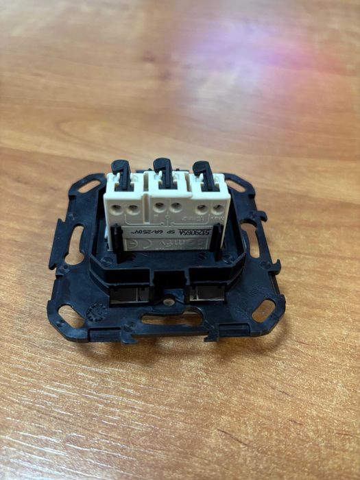 Przełącznik Somfy Smoove Uno WT 5P – nowe, oryginalne  4 szt.