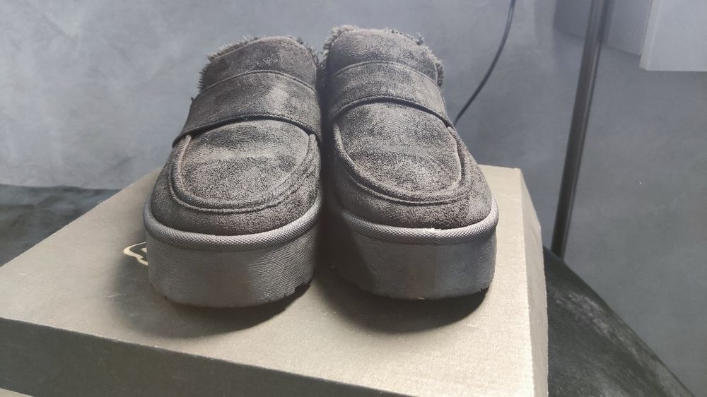 Продам угги женские