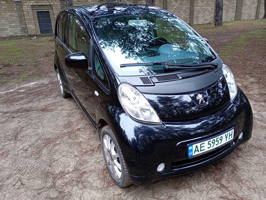 Peugeot ION электромобиль