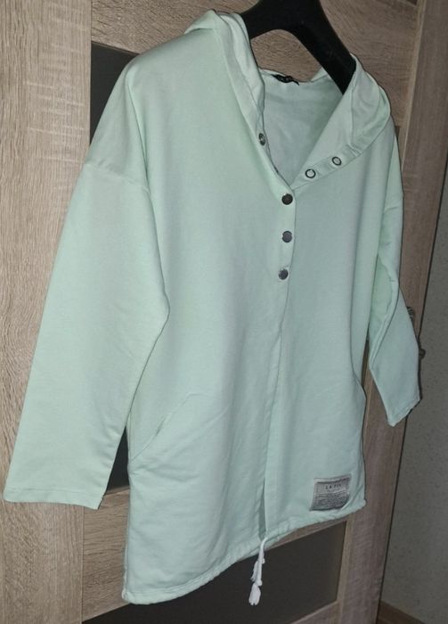 Bluza z kapturem  40/42