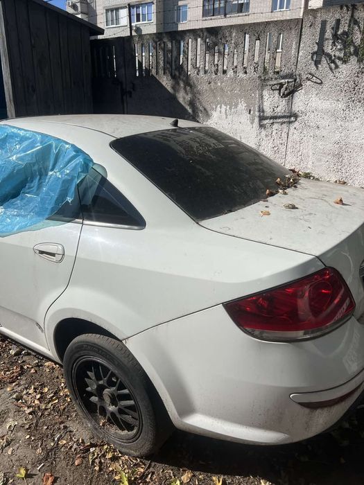 Бампер задний фиат гранде пунто  линея  FIAT LINEA GRANDE PUNTO крышка