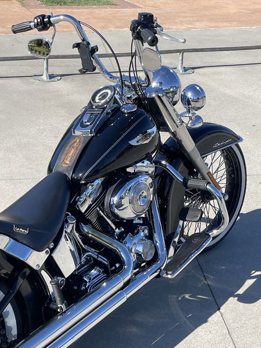 Harley softail deluxe