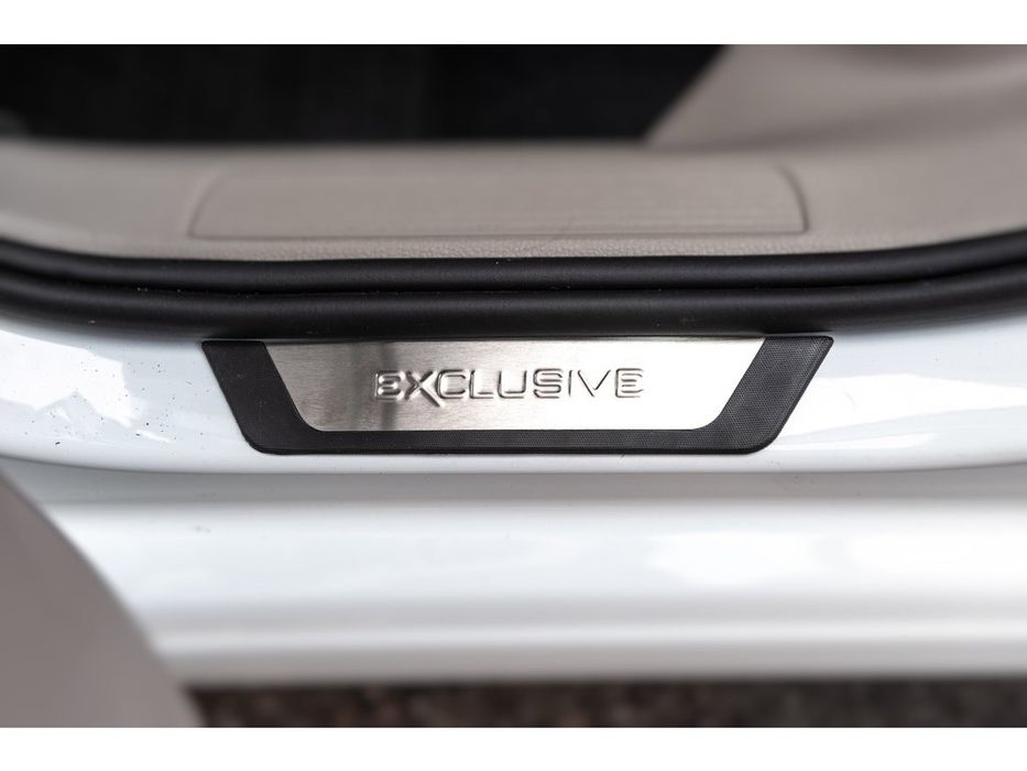 Volkswagen Golf 7/E-Golf 2012-2020 рр. Накладки на пороги Flexill Exclusive (4 шт, нерж)