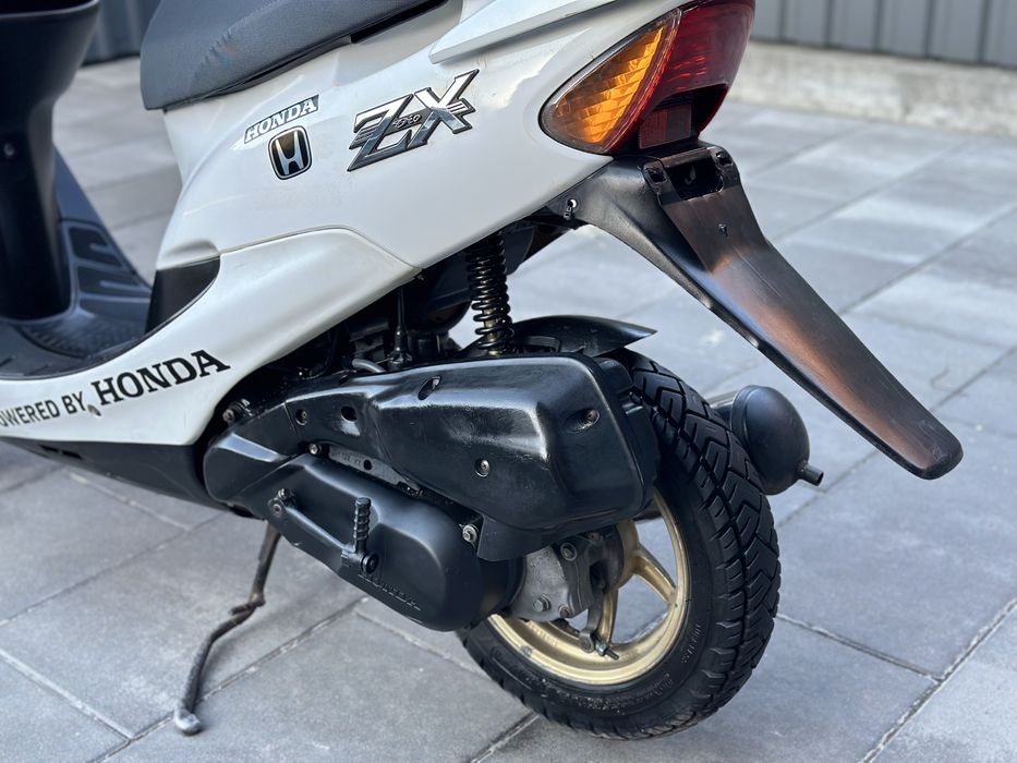 Скутер Honda Dio 35 ZX в гарному стані