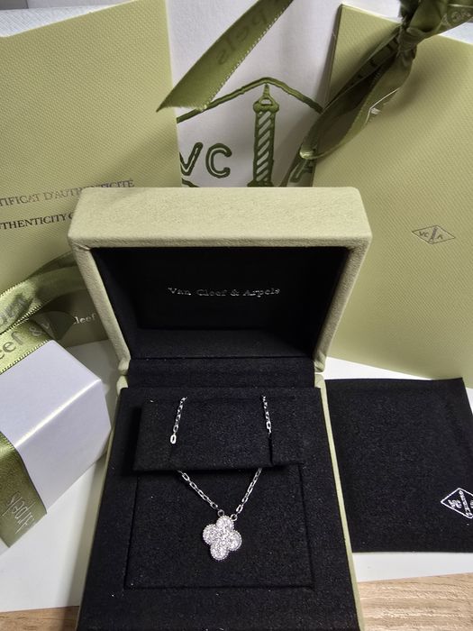 Кулон, подвес Van Cleef с бриллиантами. Підвіс