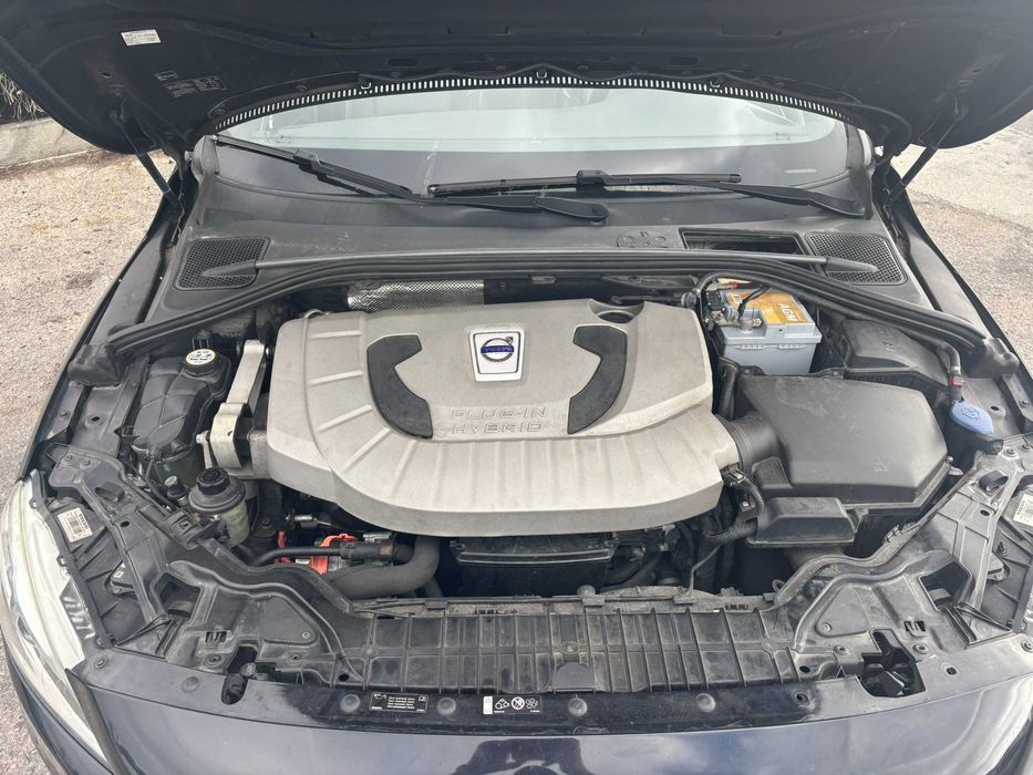 Peças Volvo V60 2.4 do ano 2013