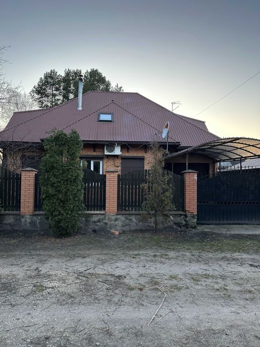 Будинок 180м, баня31м, 2 басейни,12соток, Переяслав, берег Дніпра, ліс