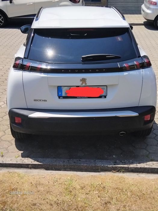 Peugeot 2008. Motor 1 5 BluehDi 130-Allure 5P Eat8, 117.000km Automático,  2022,