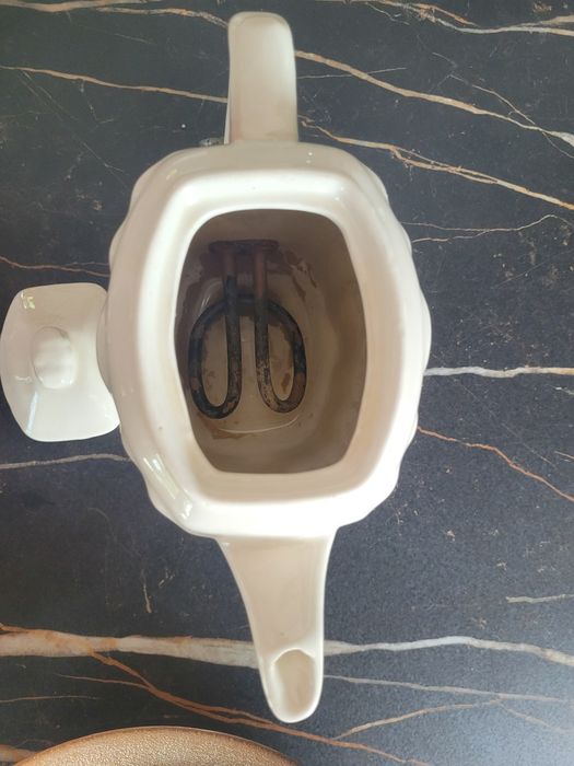 Ceramiczny czajnik elektryczny Mirostowice
