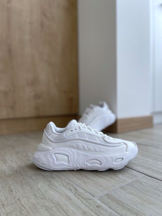 Adidas Oznova