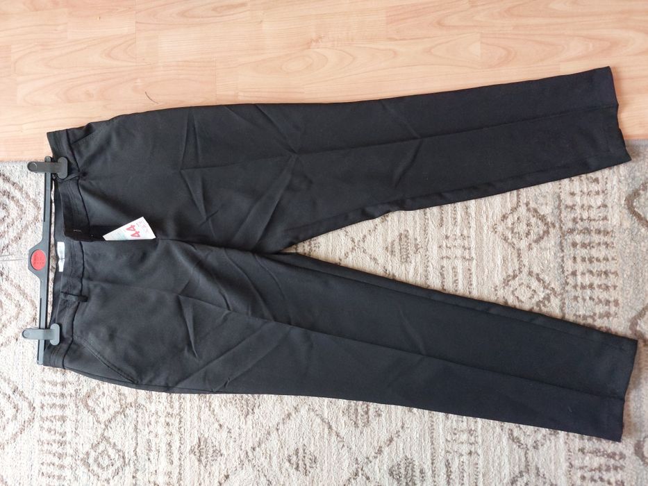 Czarne eleganckie spodnie