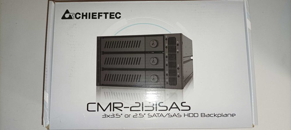 Kieszeń Hot Swap SATA Chieftec 5.25" na 3x 3.5" 2.5" HDD SSD RAID