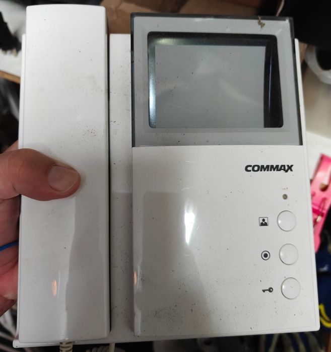 Video Porteiro 
Unidade interior e exterior
DPV-4HP2 e DRC-4BAN
Está t