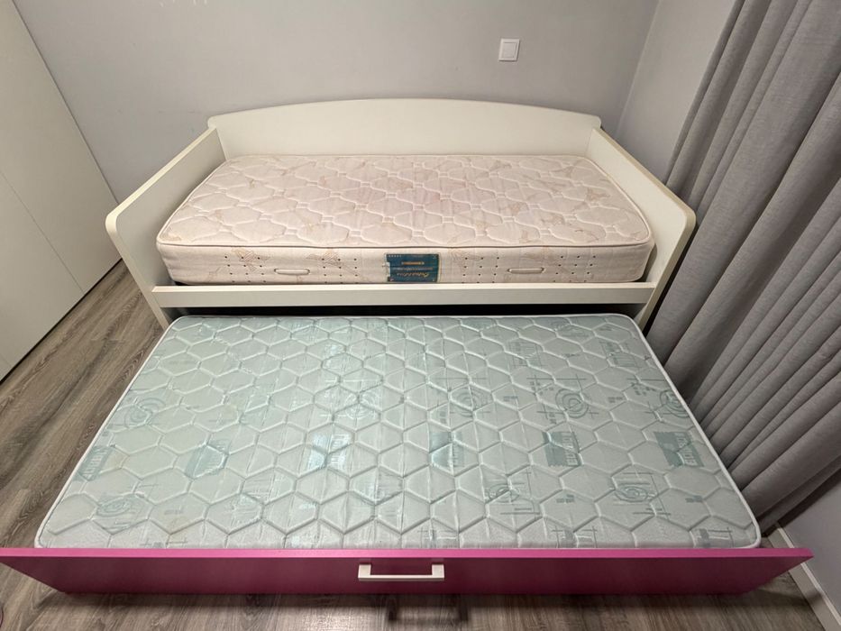 Cama dupla / Bicama 90x190 cm + 2 colchões