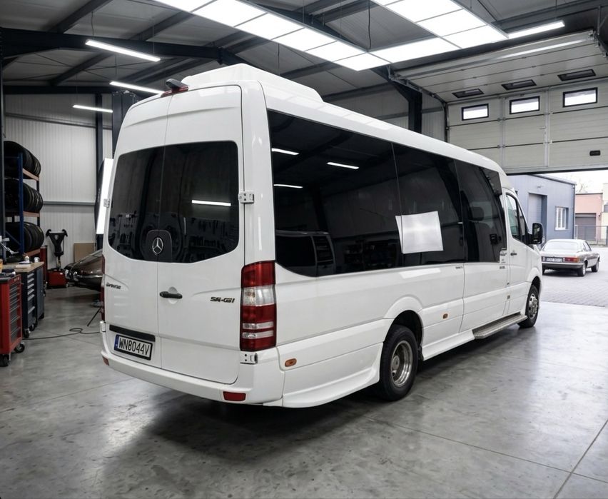 Bus, Autokar, Przewóz osób, wynajem lotniska, transfery, Warszawa