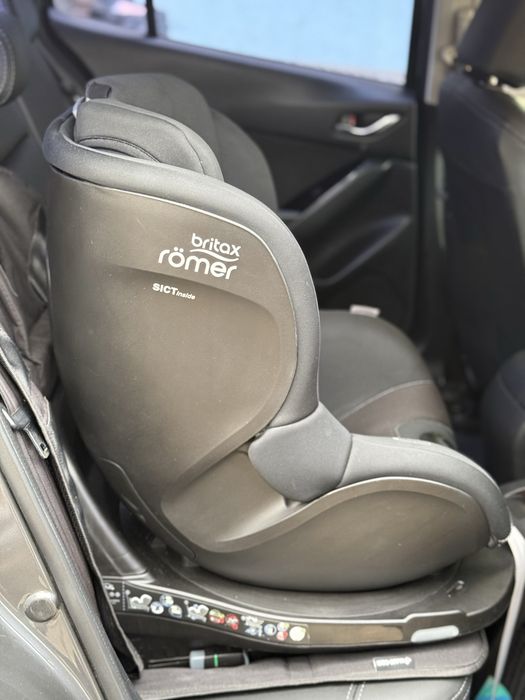 Автокрісло Britax Romer Dualfix Pro M