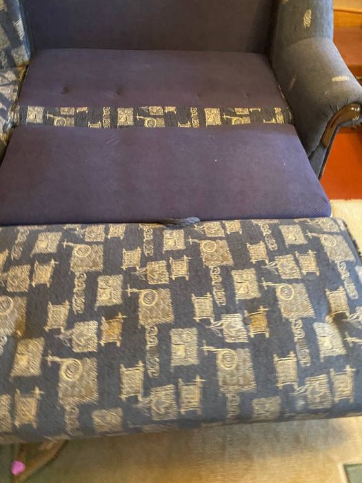 Продам диван - куточок з розкладним ліжком