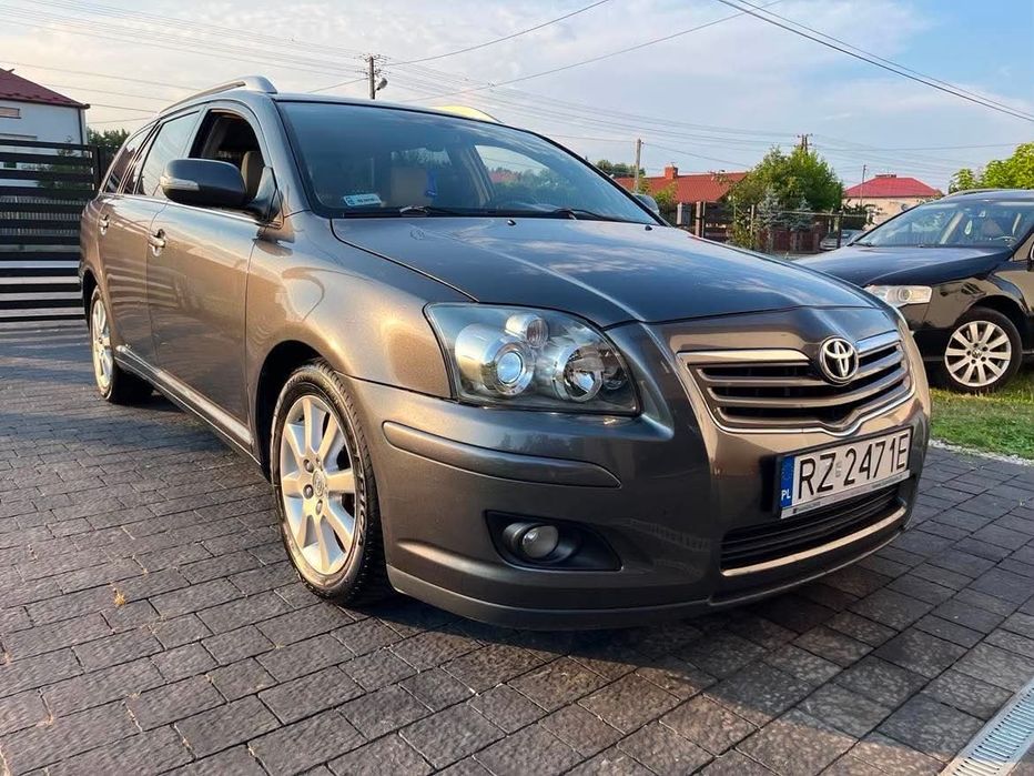 Toyota Avensis 2007r. 2.2 Diesel 150 km