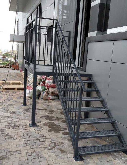 Маршевые конструкционные лестницы