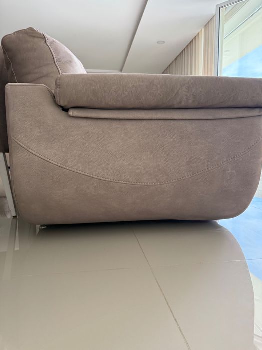 Sofa usado como novo