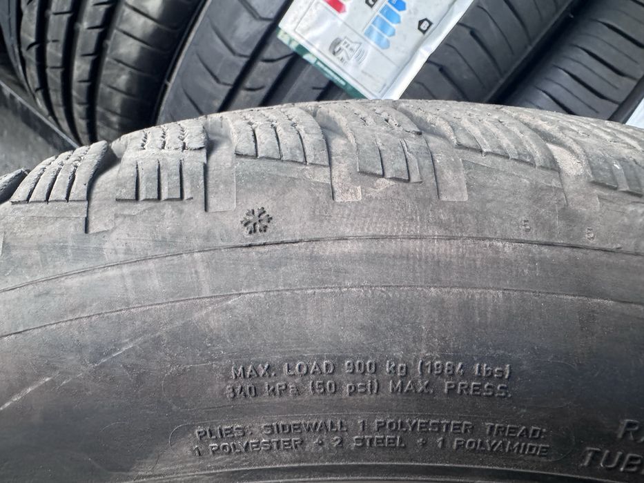 Зимові шини Goodyear Ultra Grip performance 3  255/45/r19 104v