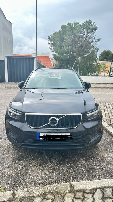 Volvo XC40 preto